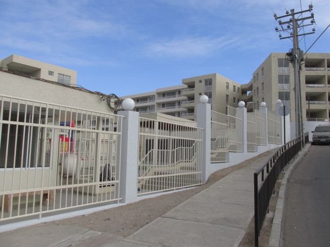 Precioso departamento en Edificio Vista 21, Torre 3 en segundo piso, (solo se sube una escalera) el valor incluye el uso de un estacionamiento y una bodegas.