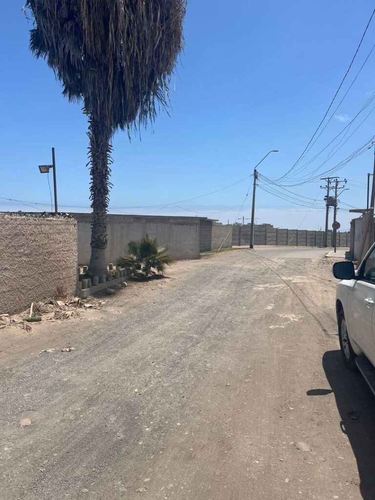 Gran sitio de 5.000 metros cuadrados en la entrada de Azapa, en pasaje Sofía.