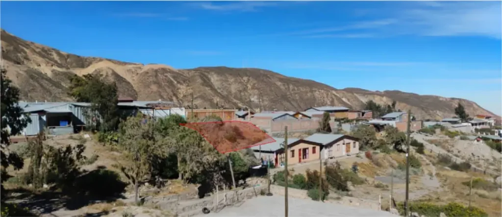 Venta de precioso sitio eriazo ubicado en esquina en el Pueblo de Putre, Región Arica y Parinacota. Superficie de sitio: 352.5 mts cuadrados.