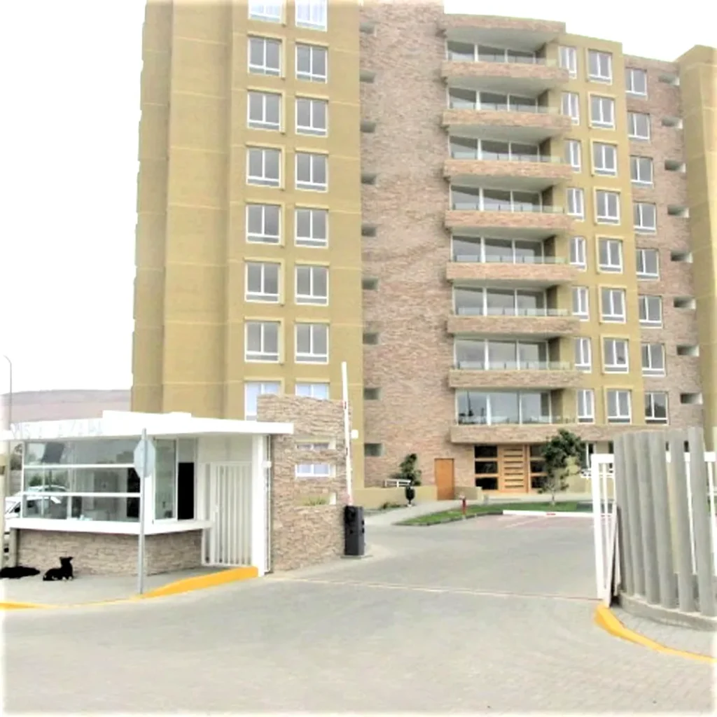 Venta excelente departamento Piso 5, Edificio ubicado a pasos de Rotonda Azapa, sector entrada de Azapa, construcciones modernas con excelentes instalaciones.