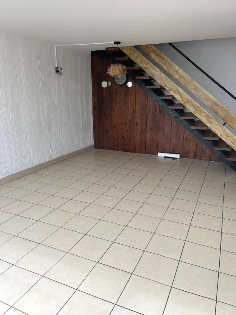 Venta de amplio departamento ubicado en Edificio Lastarria ciudad de Arica, ubicación privilegiada, entre Avenida 18 de Septiembre y Calle Lastarria.