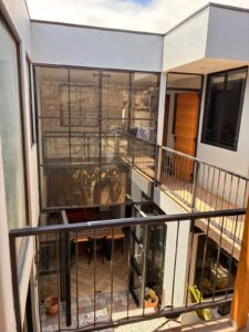 PRECIOSA CASA COMPLETAMENTE REMODELADA EN CONDOMINIO LAS PALMAS I - foto 22